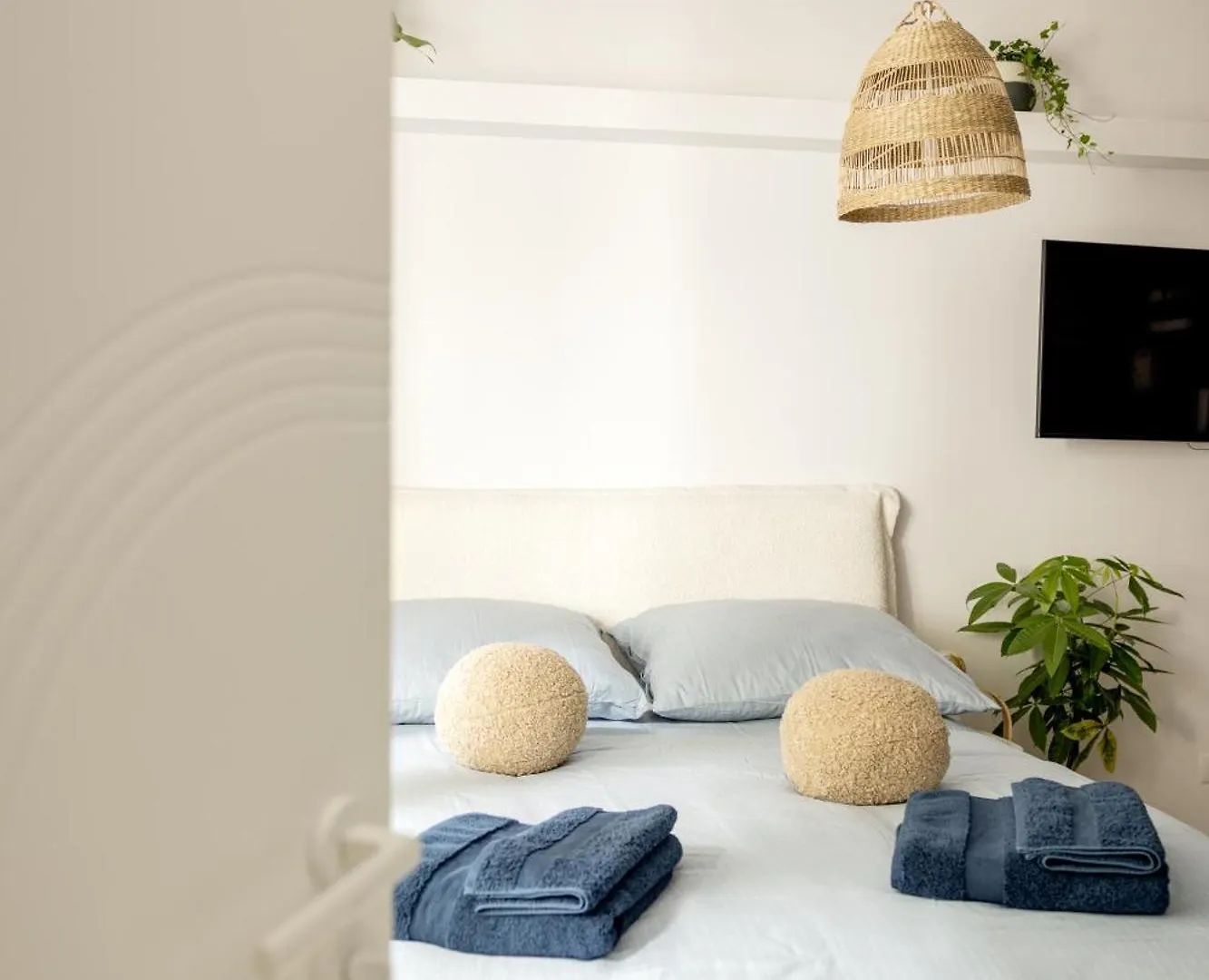 Cozy Studio Poznanska Downtown Quiet Warsaw Apartment