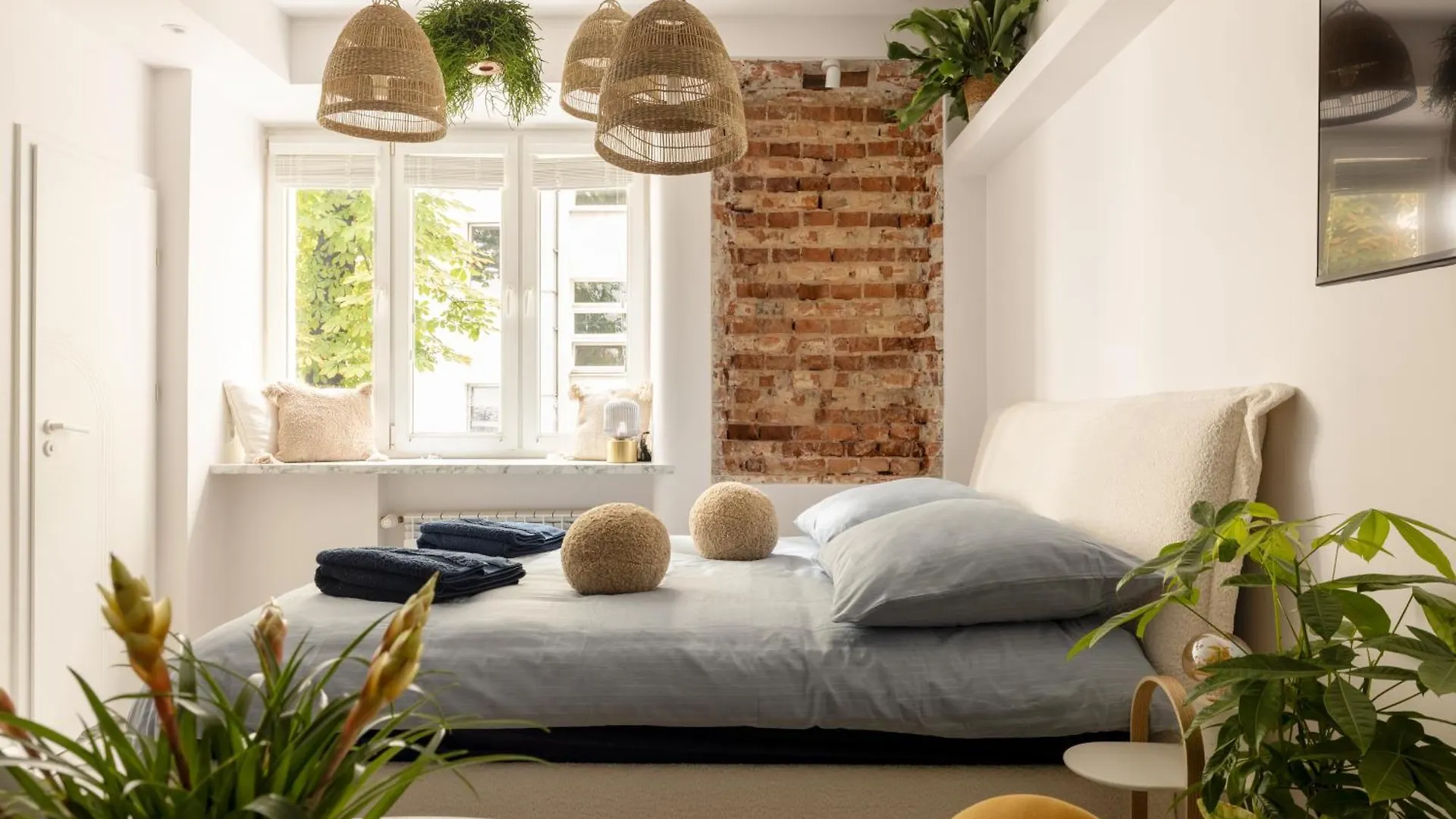 Cozy Studio Poznanska Downtown Quiet Warsaw 0*,  Poland